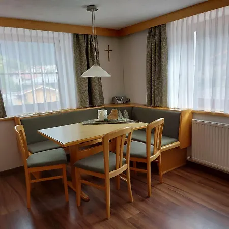 Klapeer Apartment *